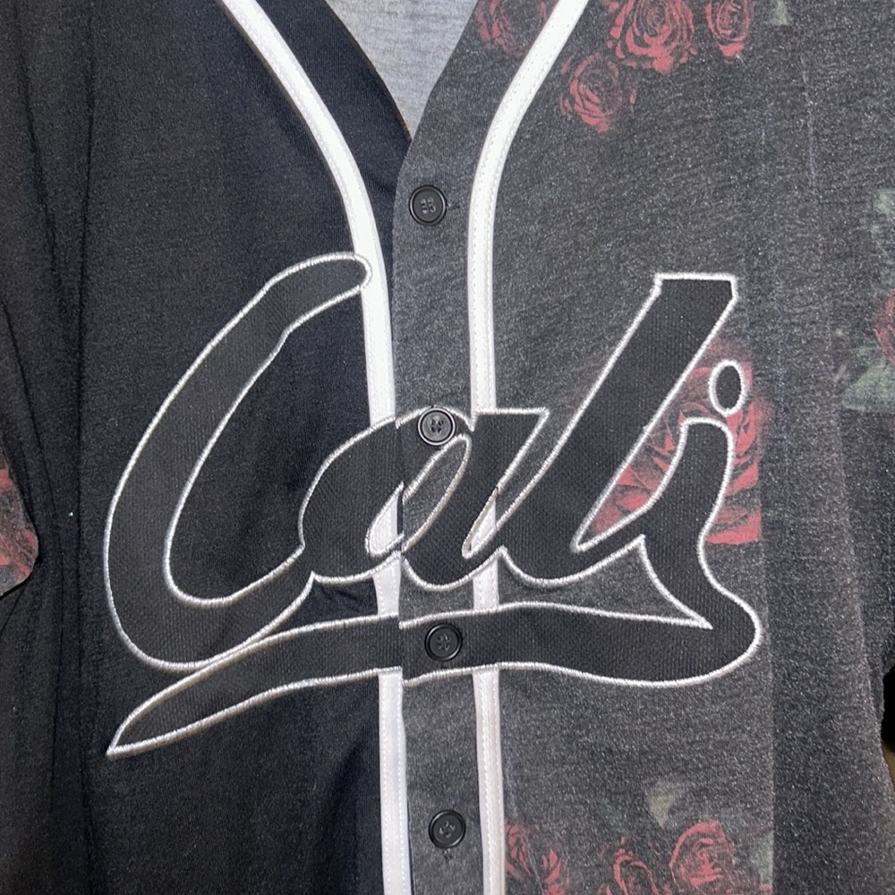 Button Up “Cali” Shirt with Red Roses (Rare Find)